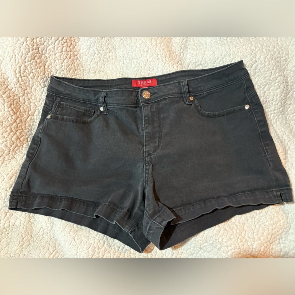 🌺 3 For $20 ~ Guess Little Black Denim Jean Shorts Women’s Size 31 🖤